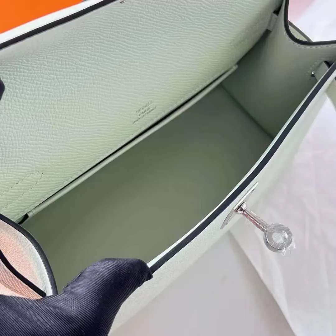 Kelly Pochette 22