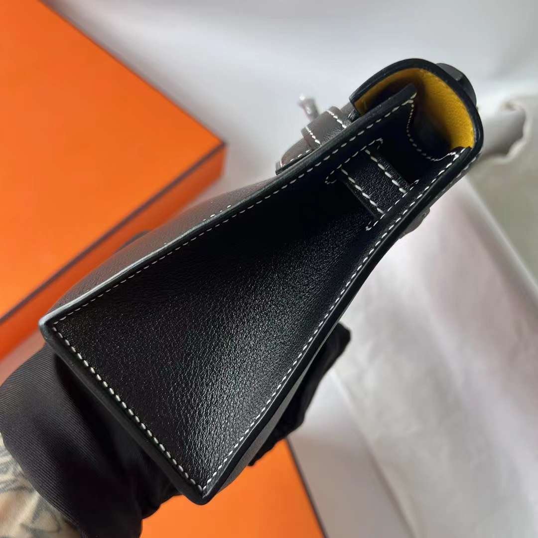 Kelly Pochette 22