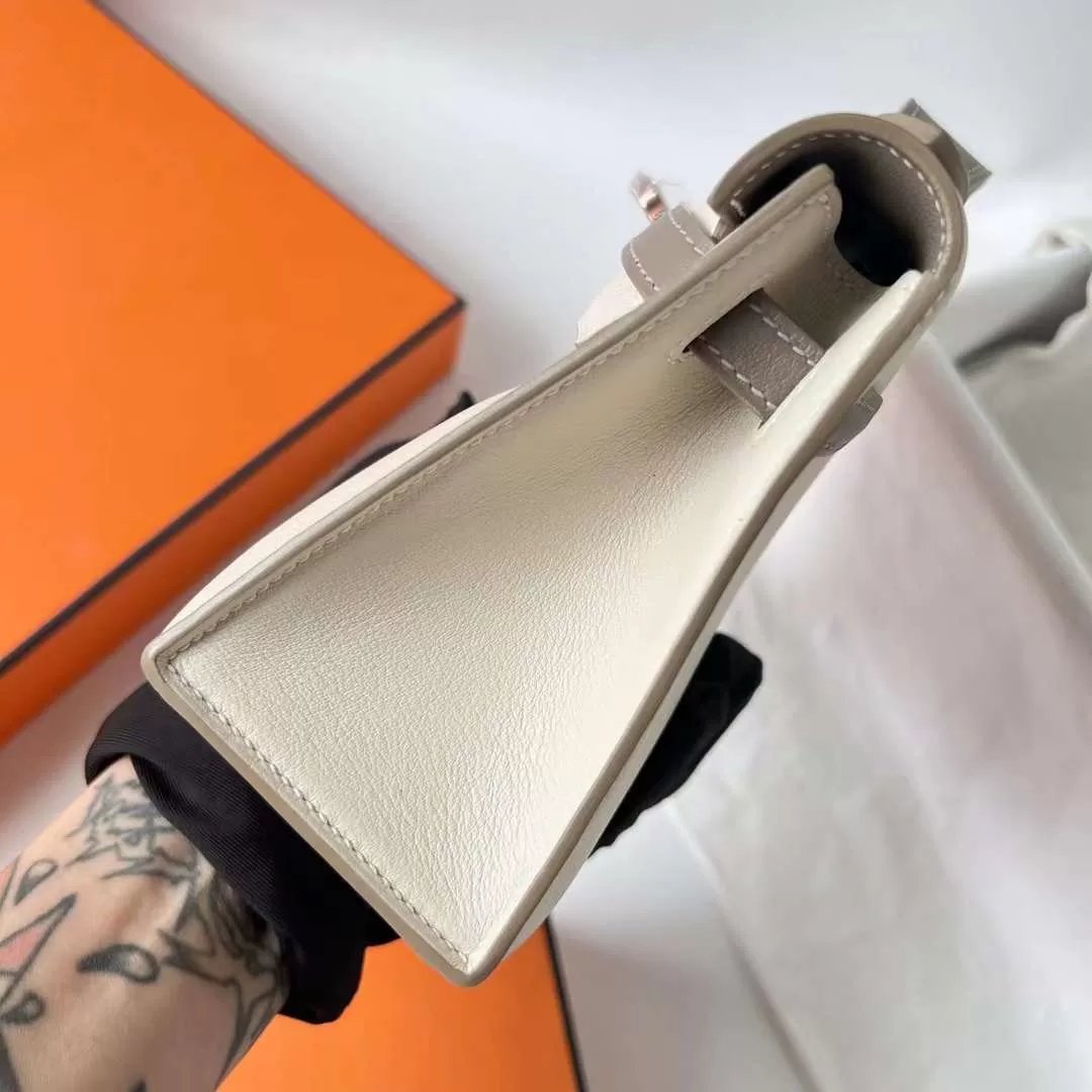 Kelly Pochette 22
