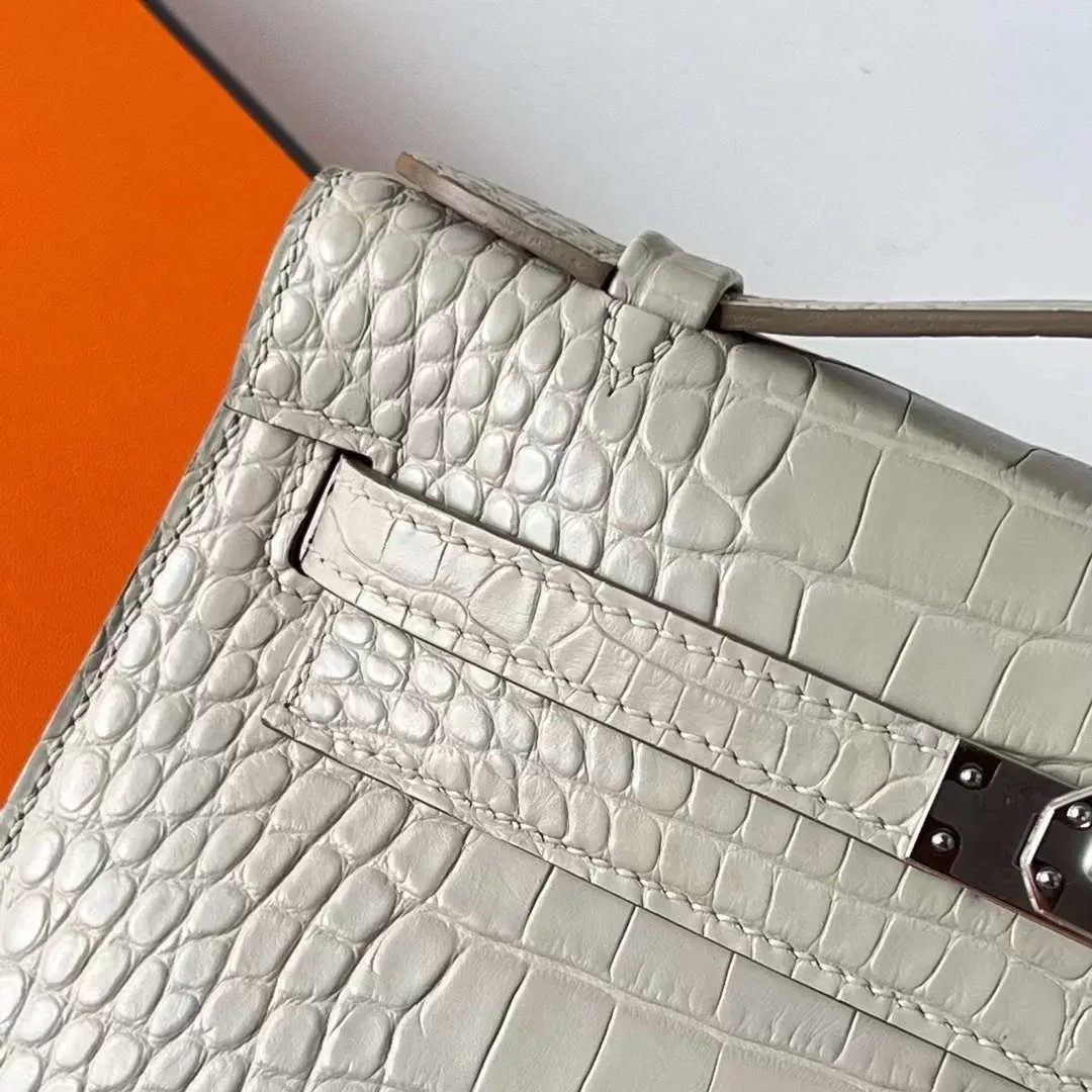 Kelly Pochette 22