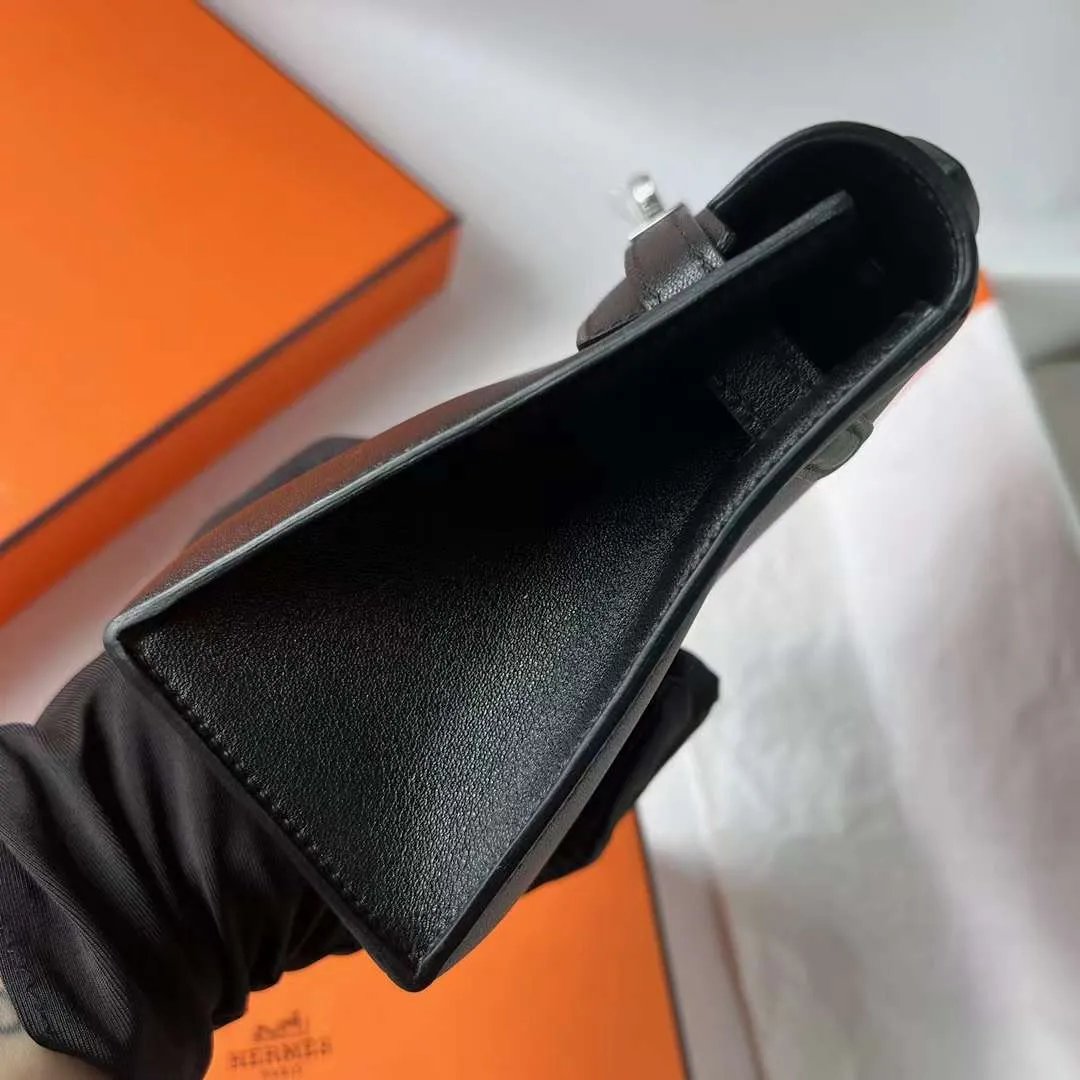 Kelly Pochette 22