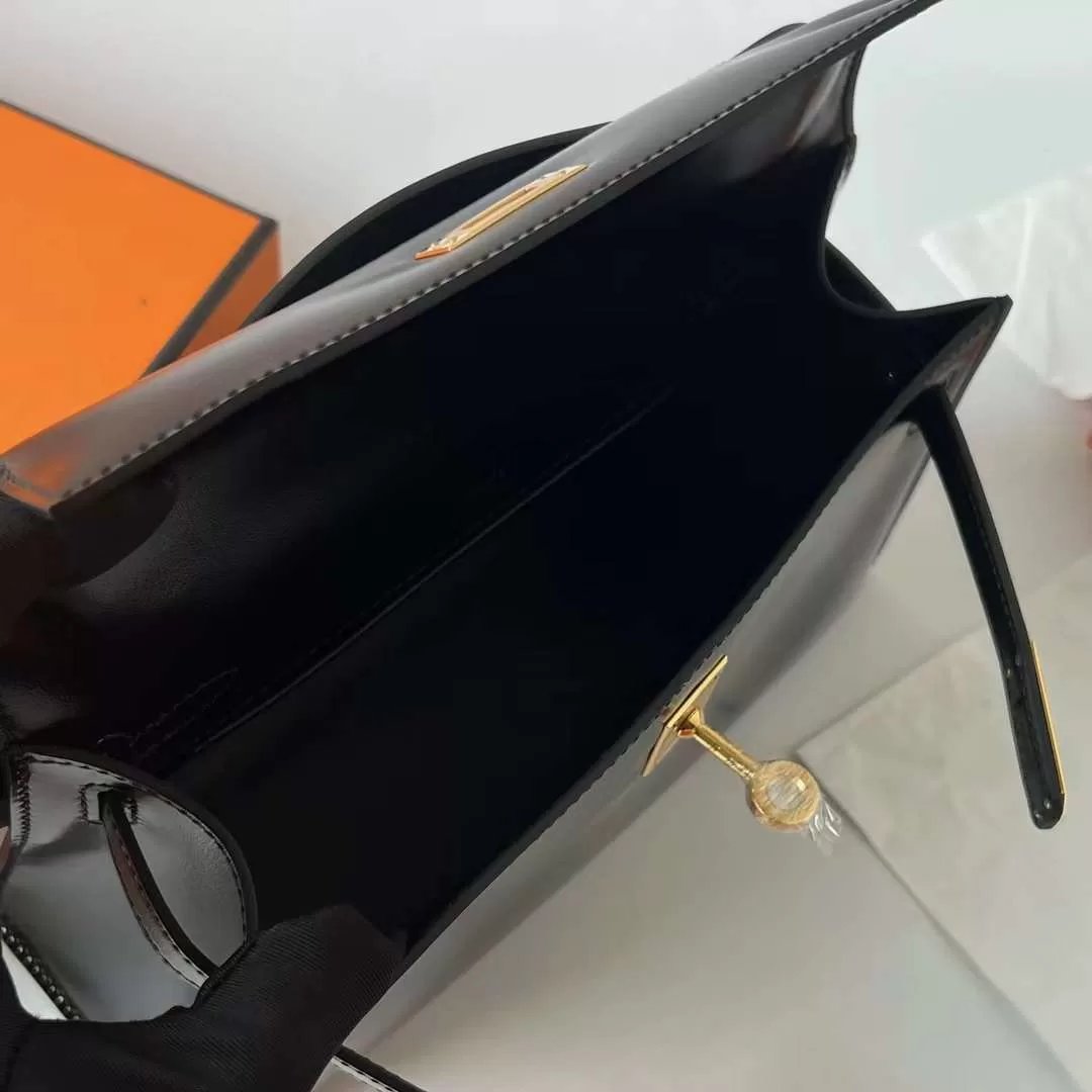 Kelly Pochette 22
