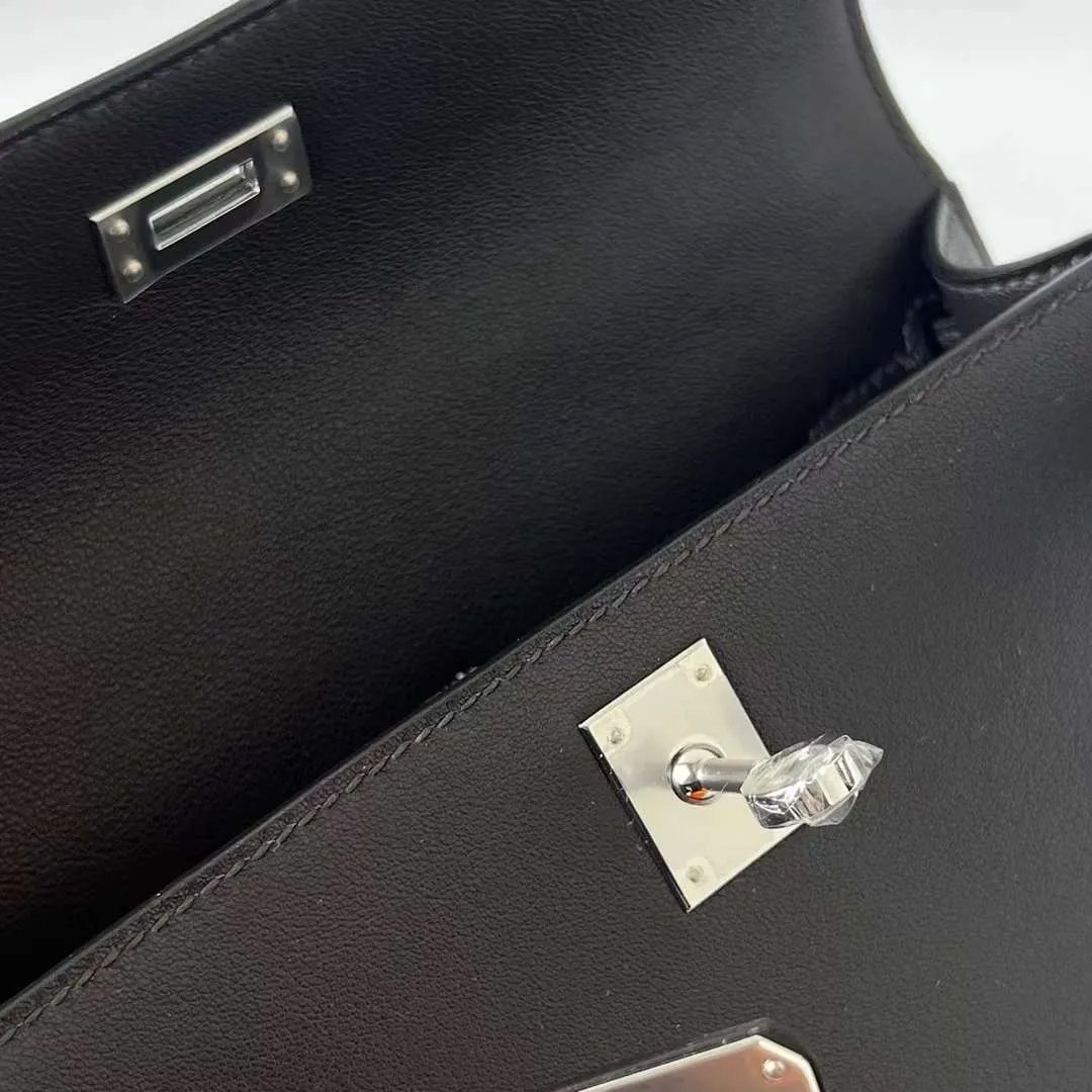 Kelly Pochette 22