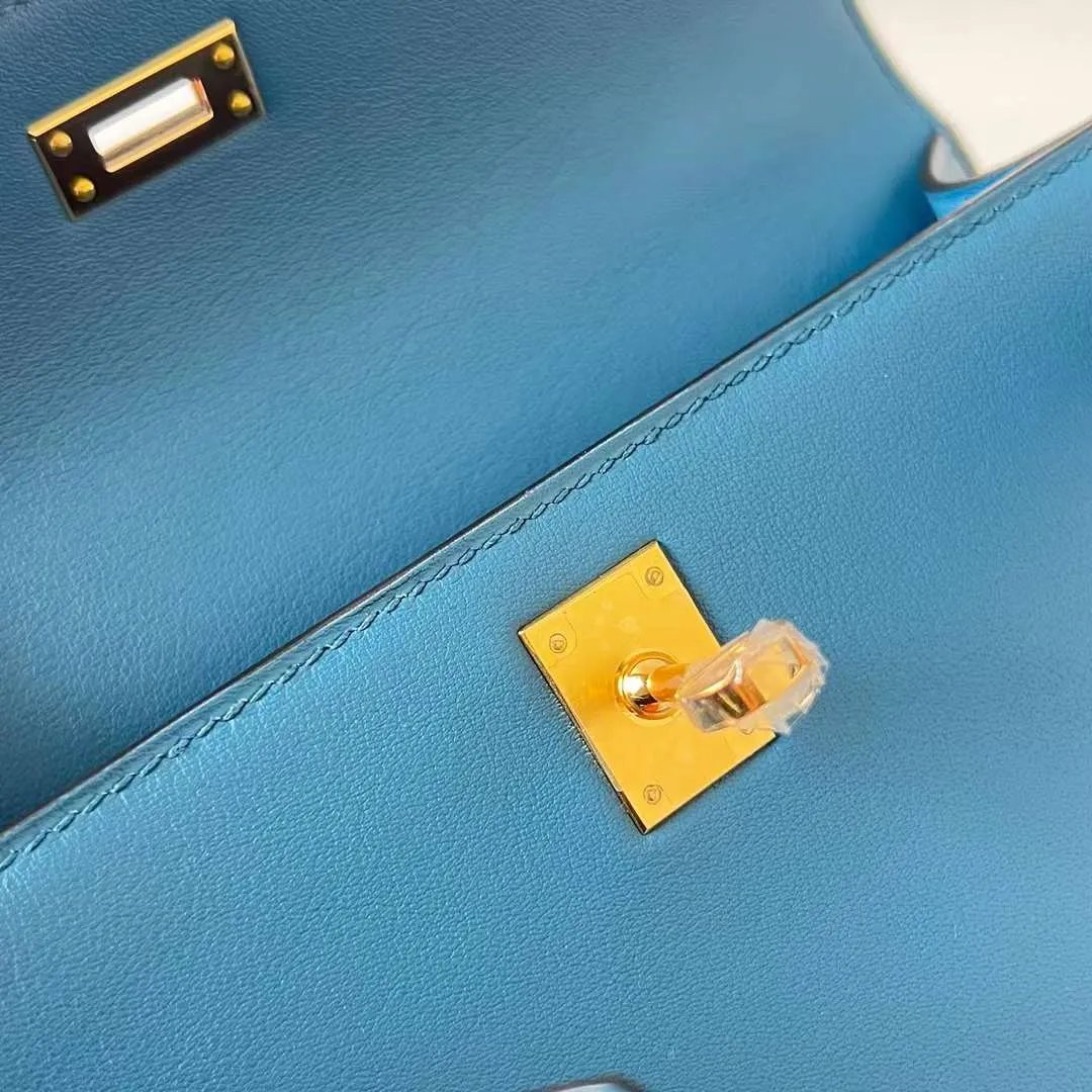 Kelly Pochette 22