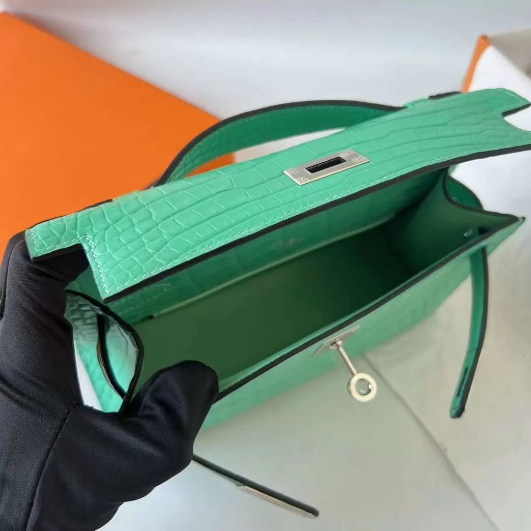 Kelly Pochette 22