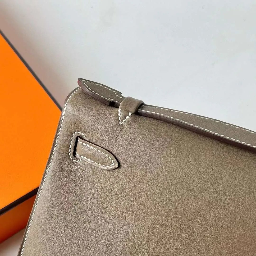 Kelly Pochette 22