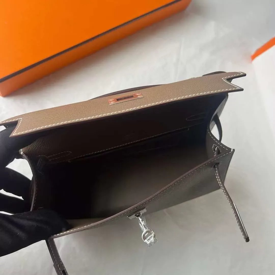 Kelly Pochette 22