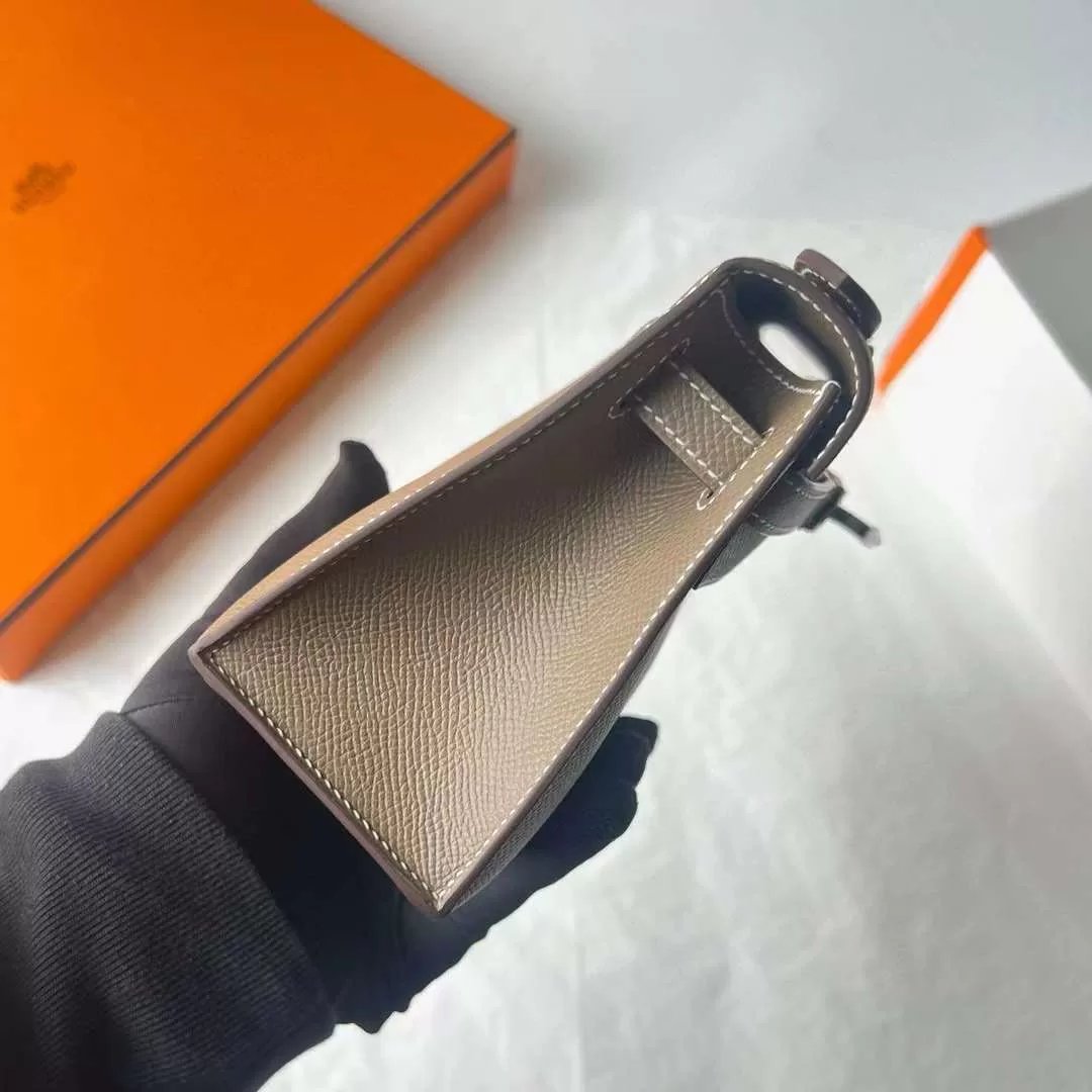 Kelly Pochette 22