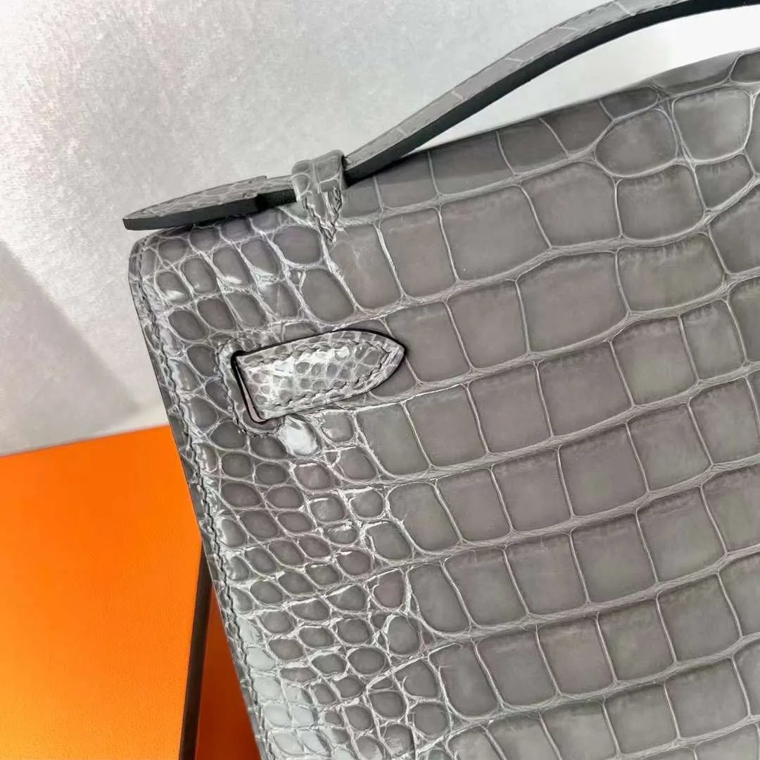 Kelly Pochette 22