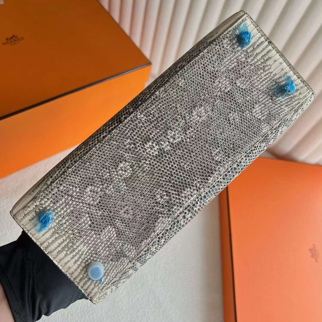 Kelly 25
