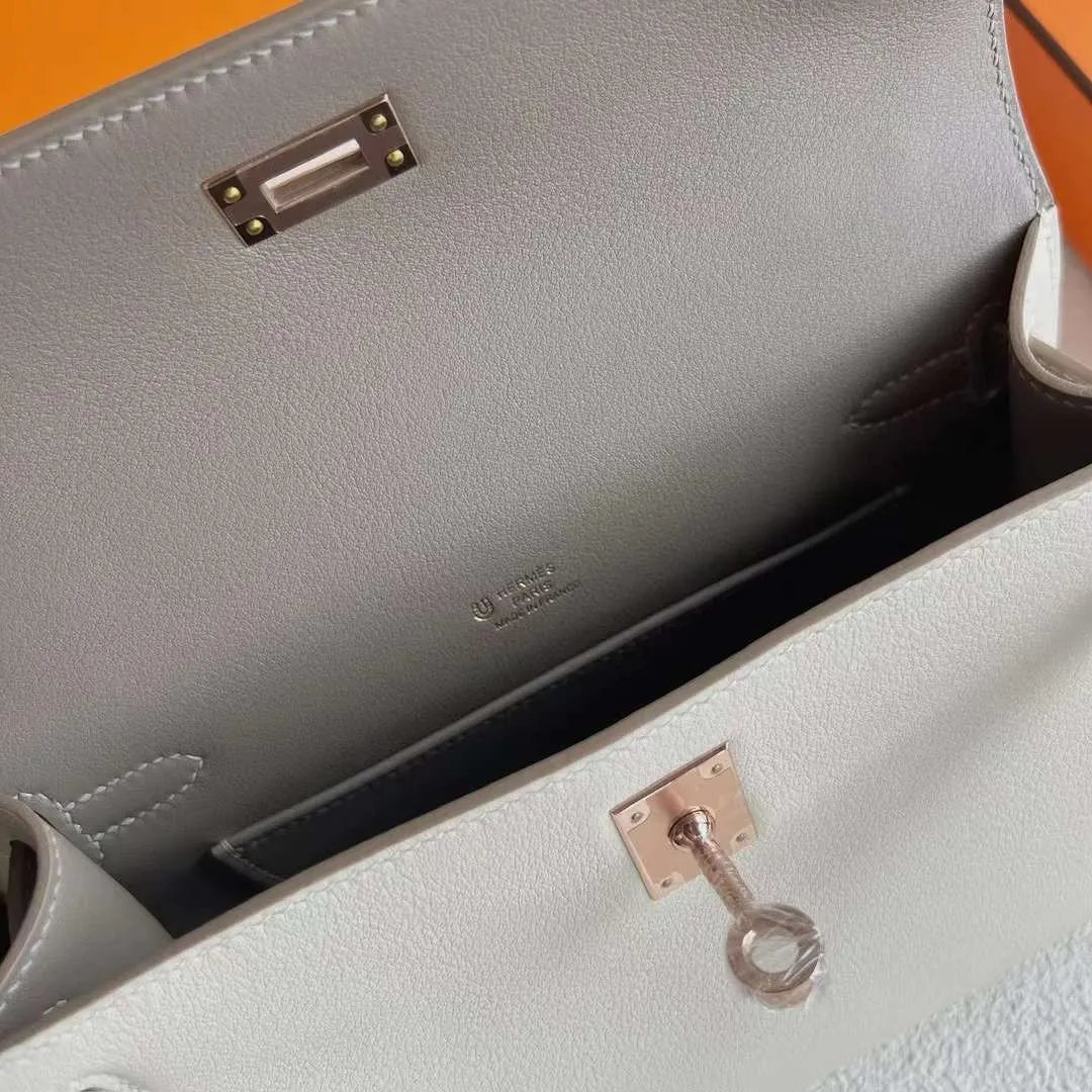 Kelly Pochette 22