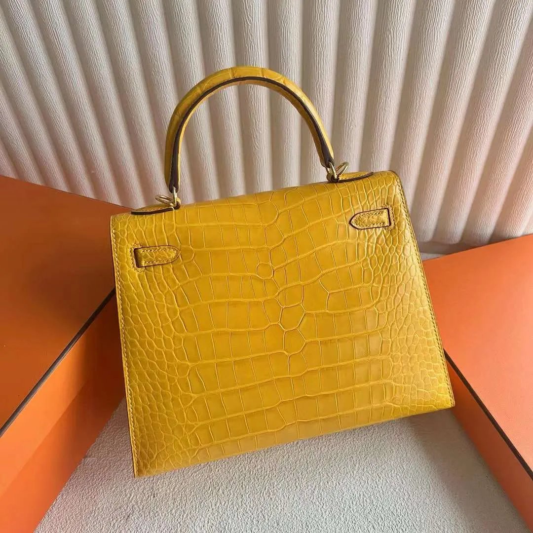Kelly 25
