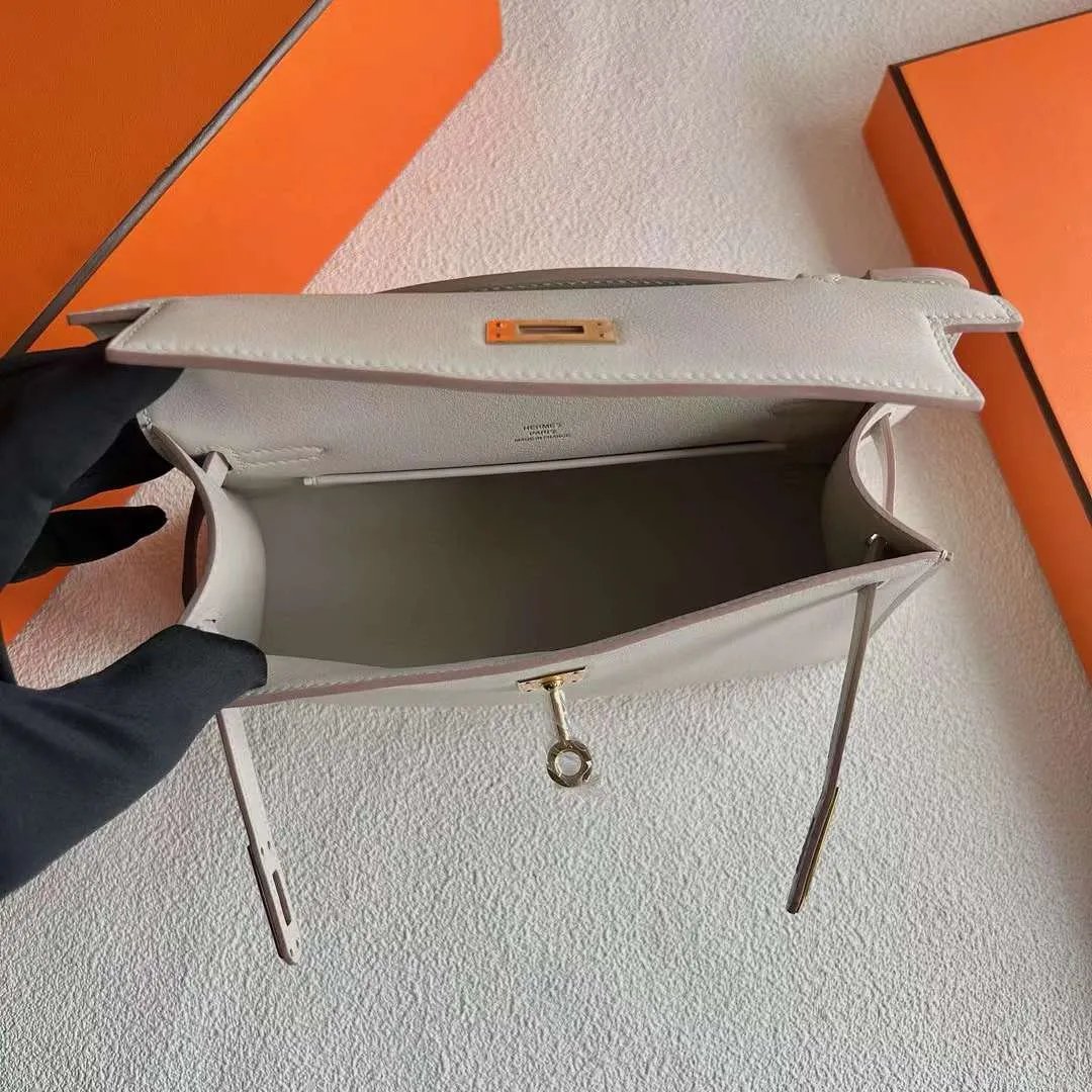 Kelly Pochette 22