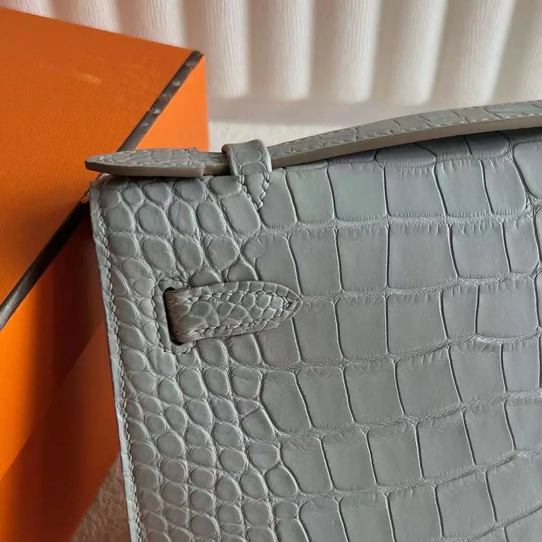 Kelly Pochette 22
