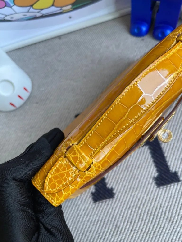 Kelly Pochette 22