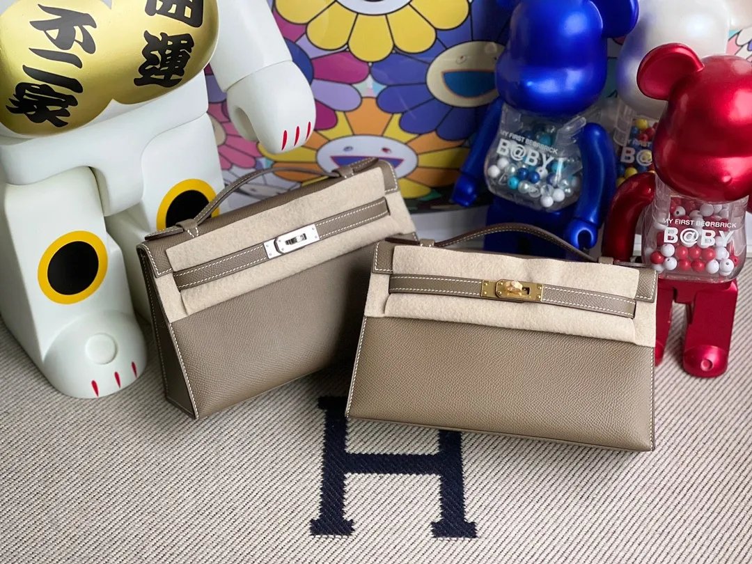 Kelly Pochette 22