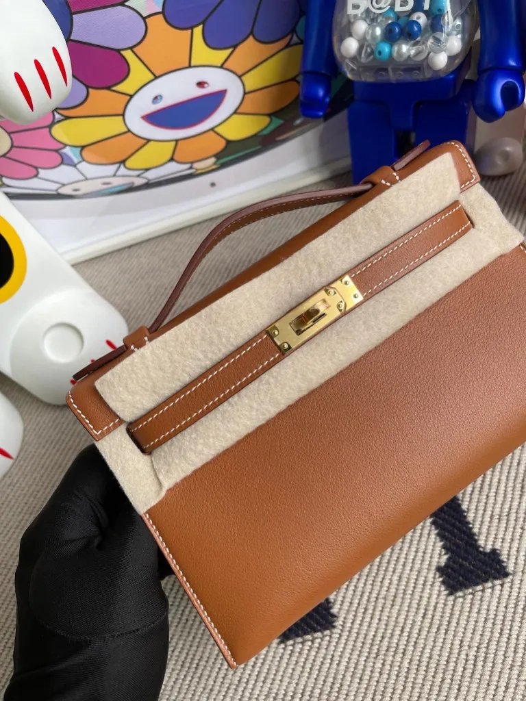 Kelly Pochette 22
