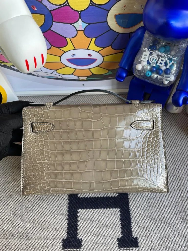 Kelly Pochette 22