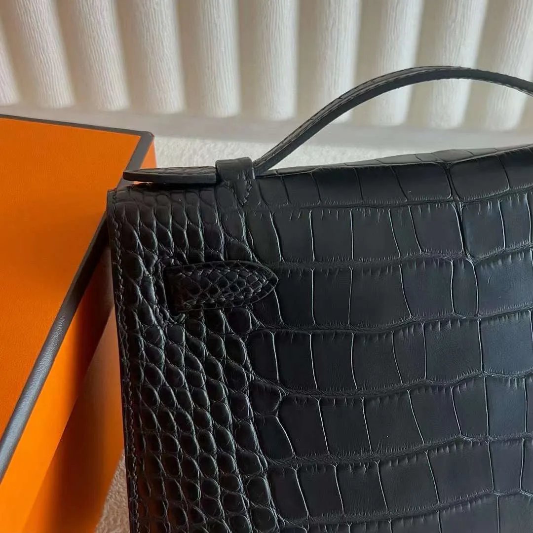 Kelly Pochette 22