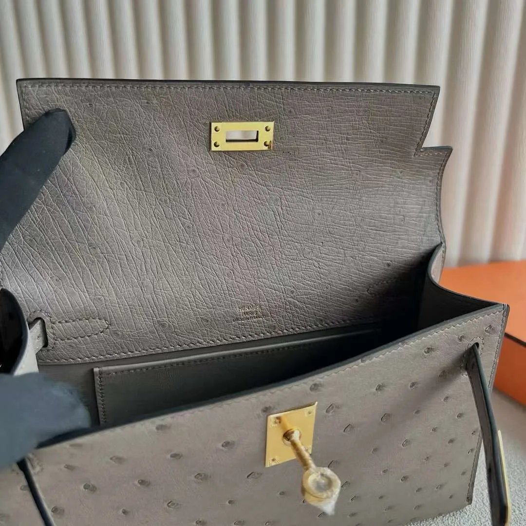 Kelly Pochette 22