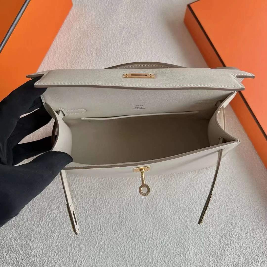 Kelly Pochette 22