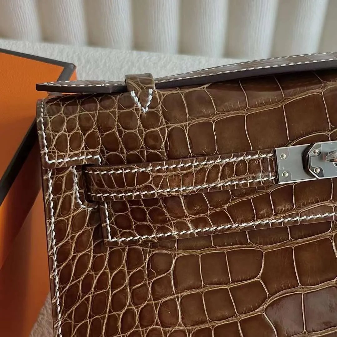 Kelly Pochette 22