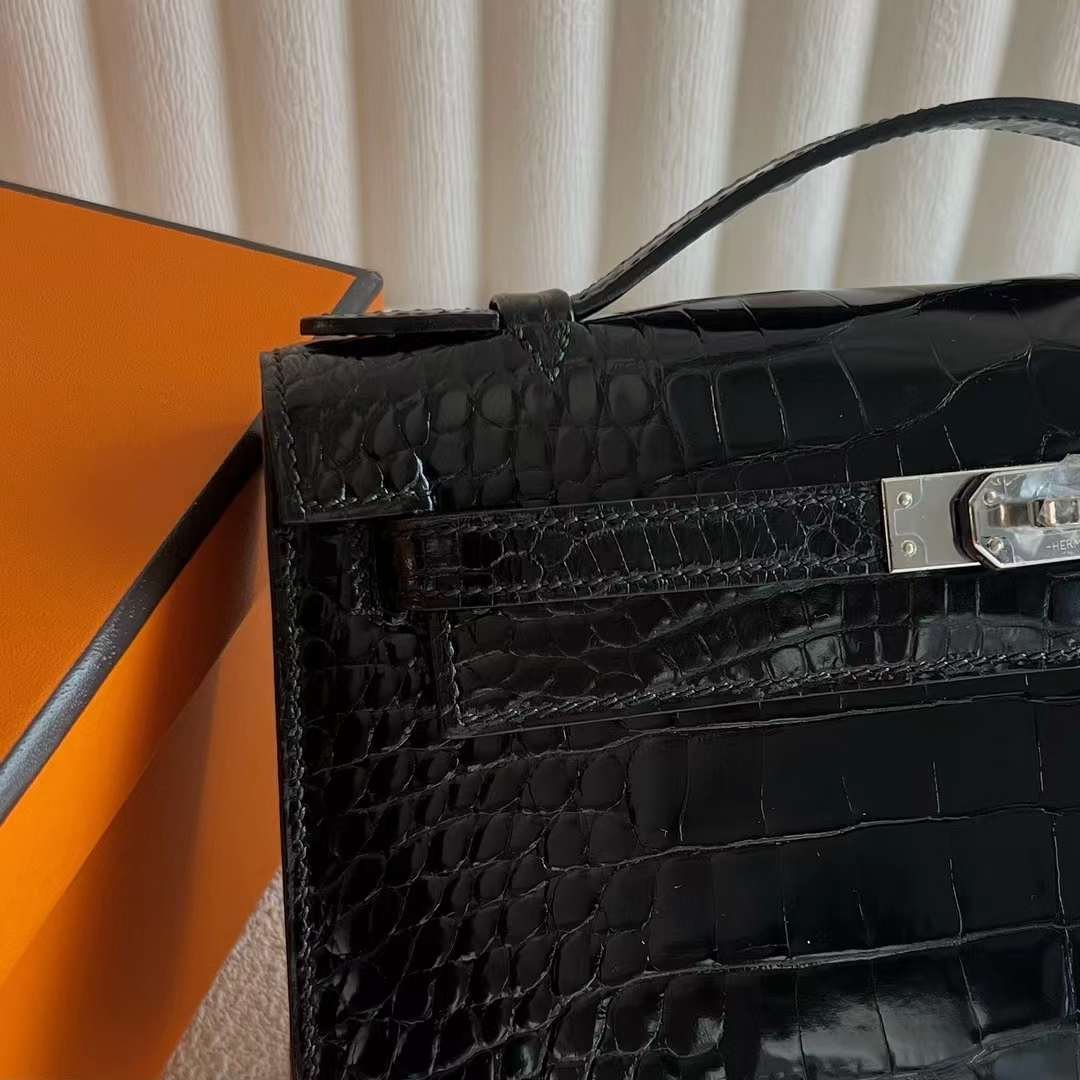 Kelly Pochette 22