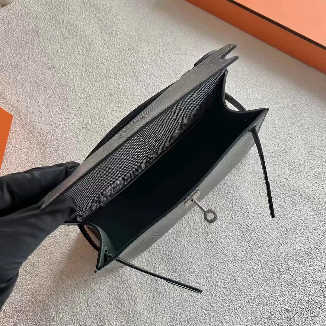 Kelly Pochette 22