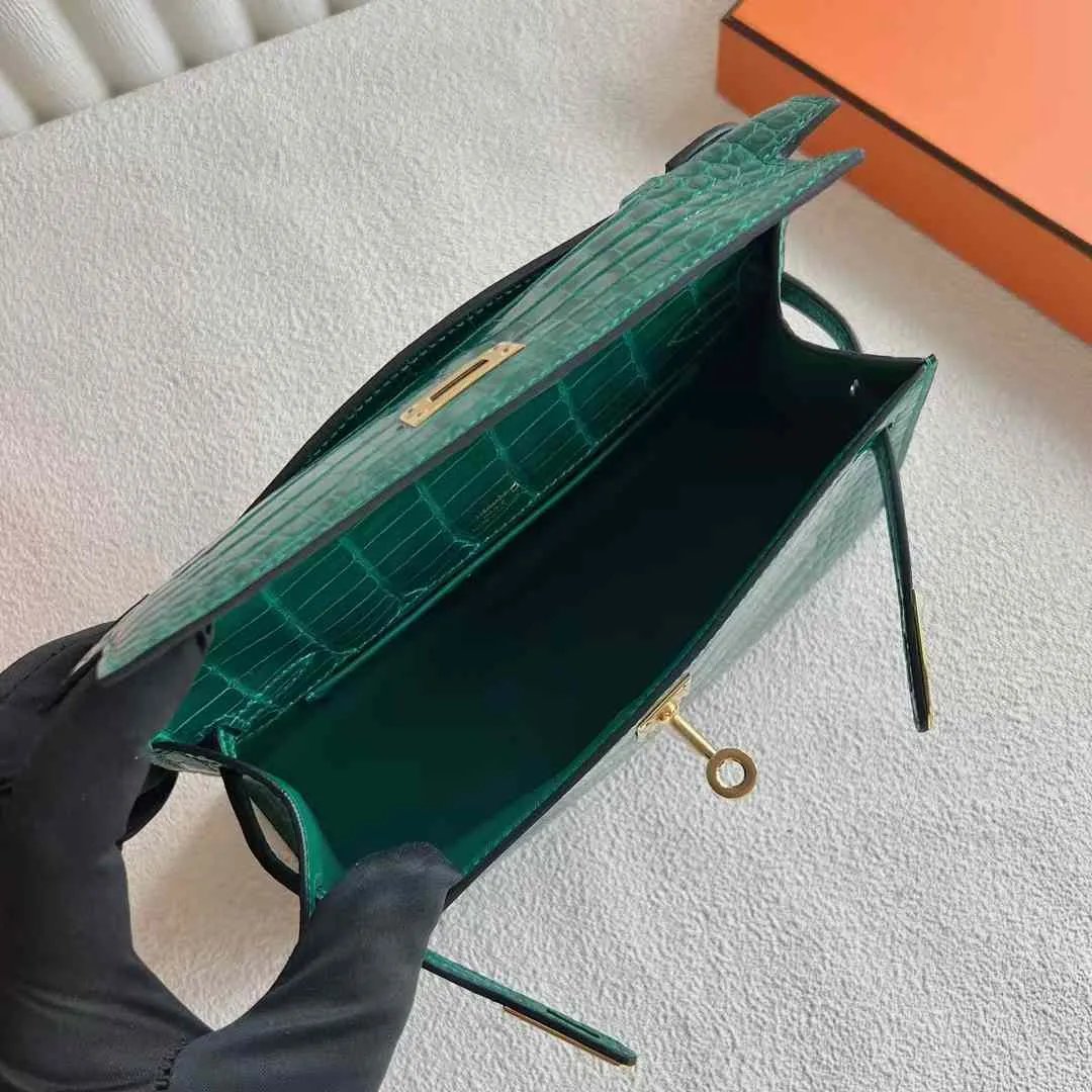Kelly Pochette 22