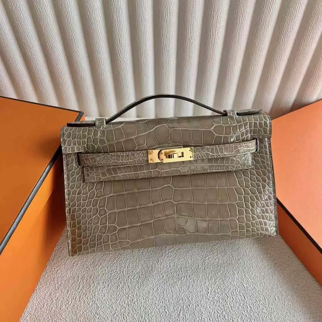 Kelly Pochette 22
