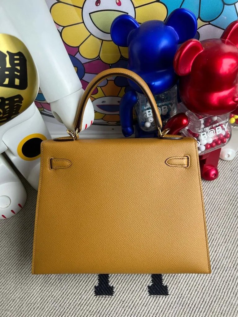 Kelly 25