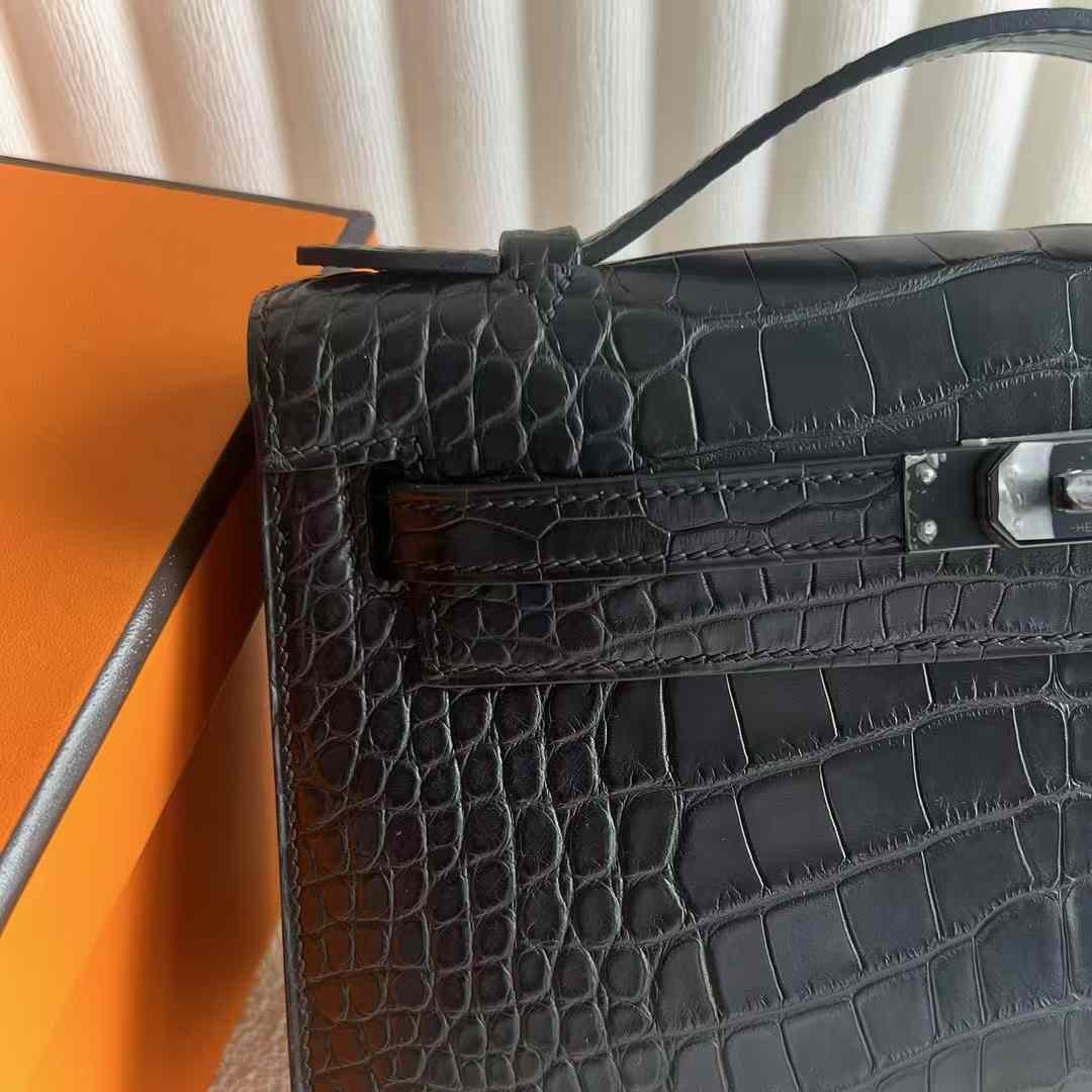 Kelly Pochette 22