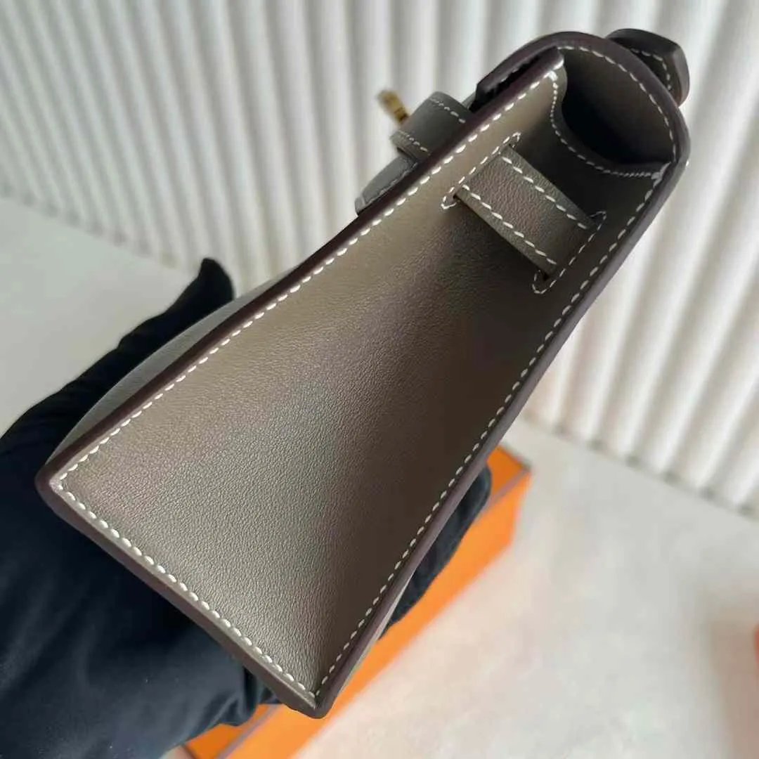 Kelly Pochette 22