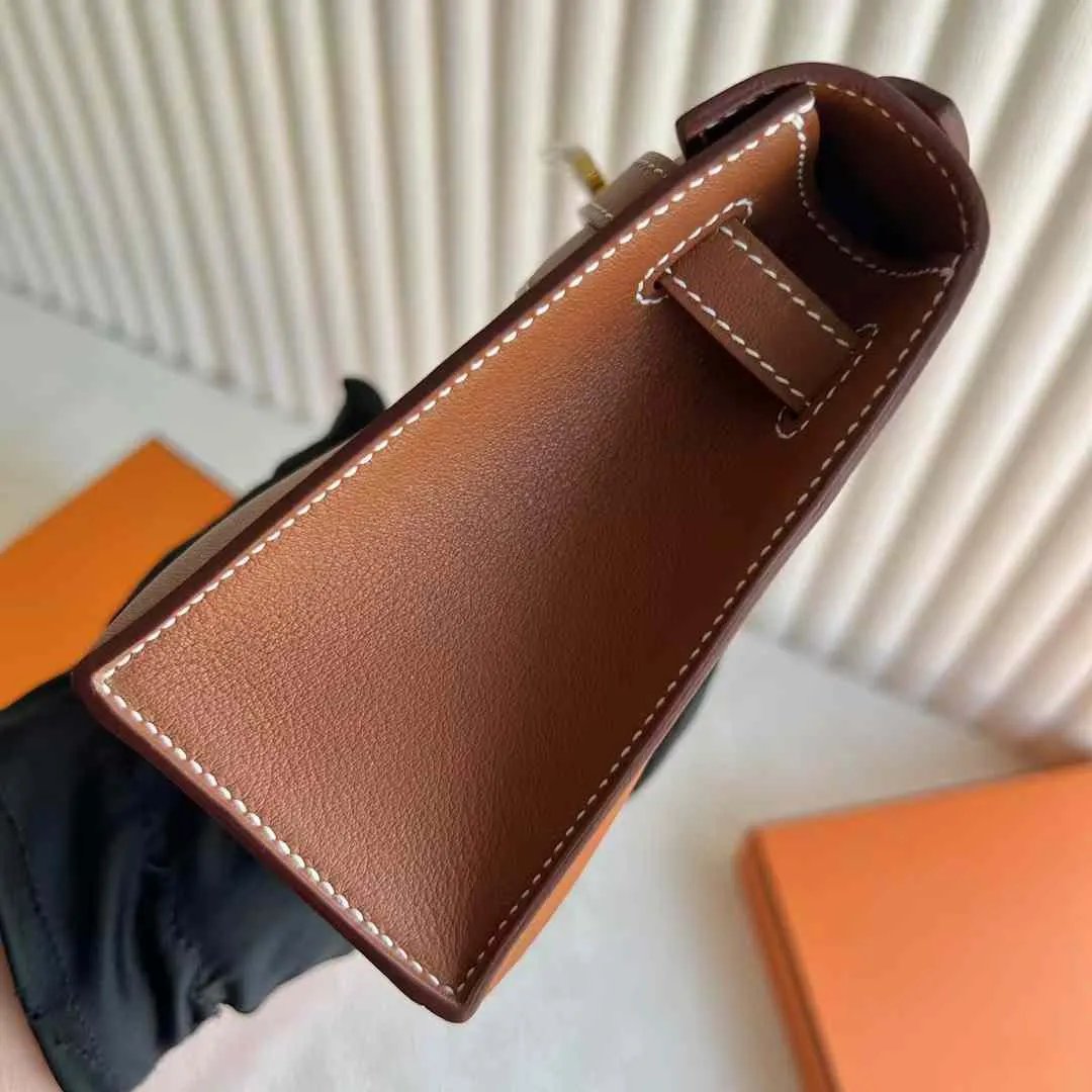 Kelly Pochette 22