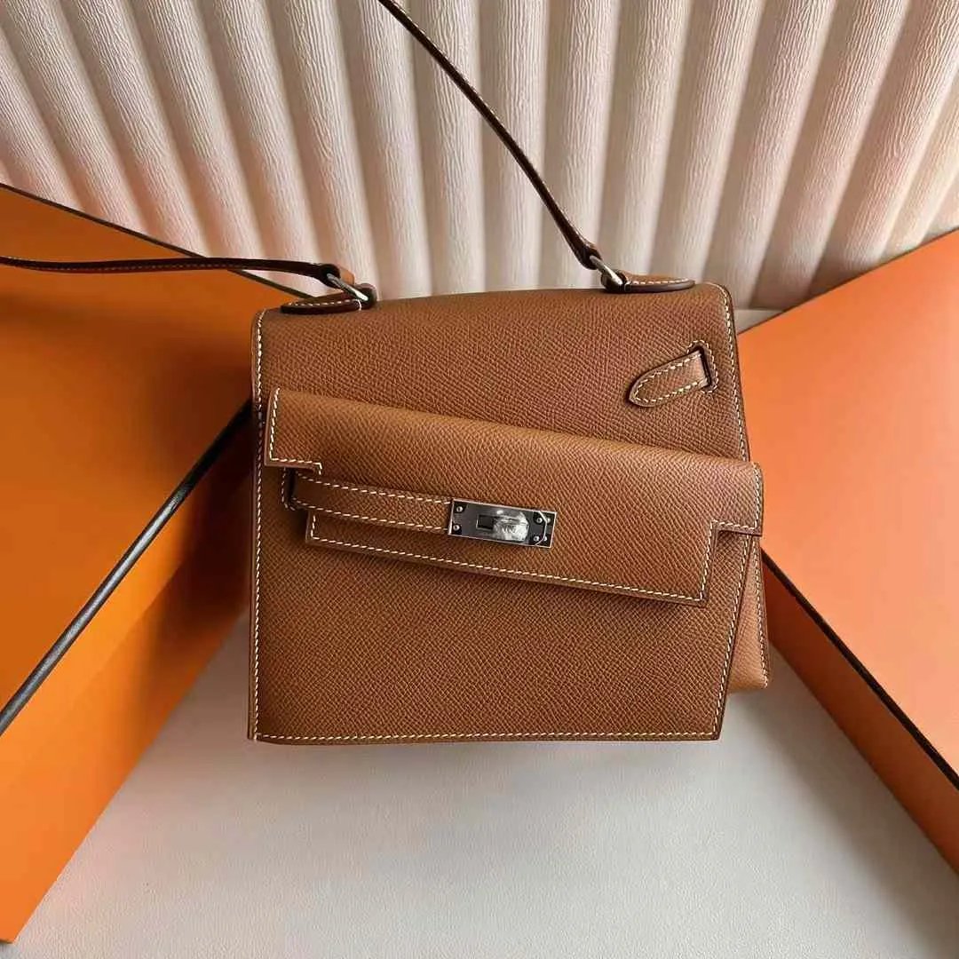 Kelly Pochette 22