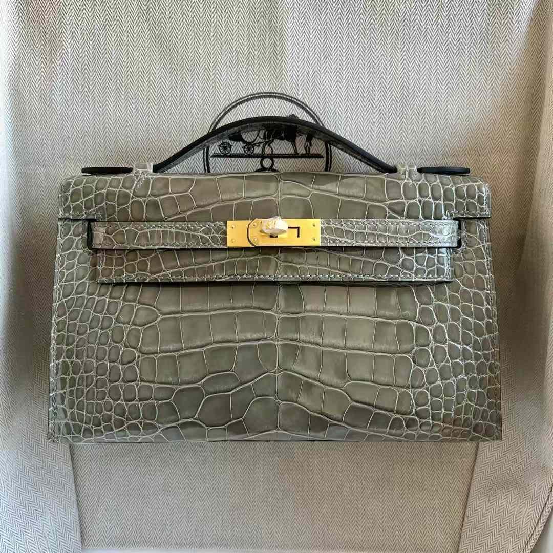 Kelly Pochette 22