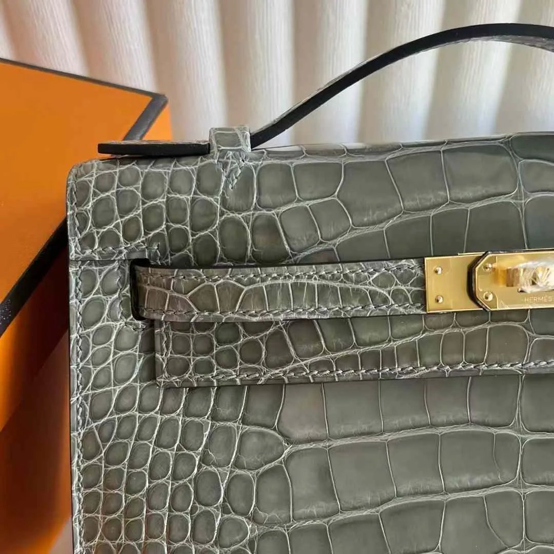 Kelly Pochette 22