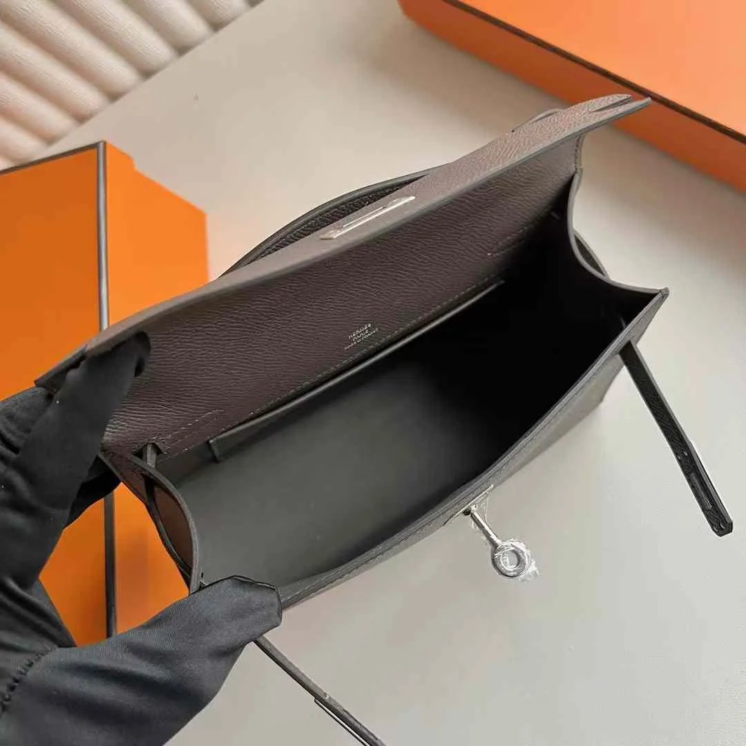 Kelly Pochette 22