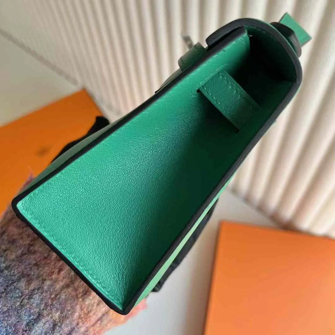 Kelly Pochette 22