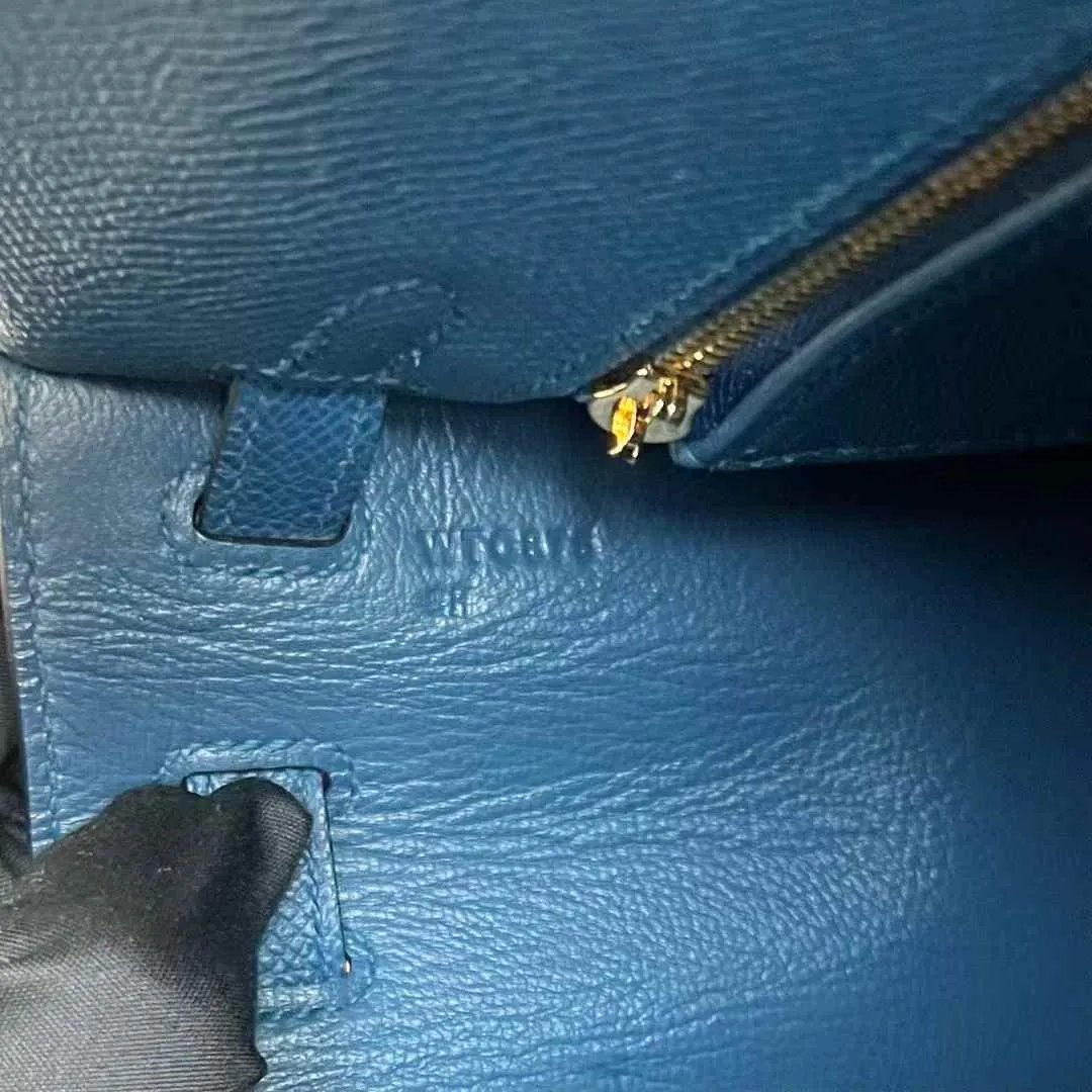 Kelly 25