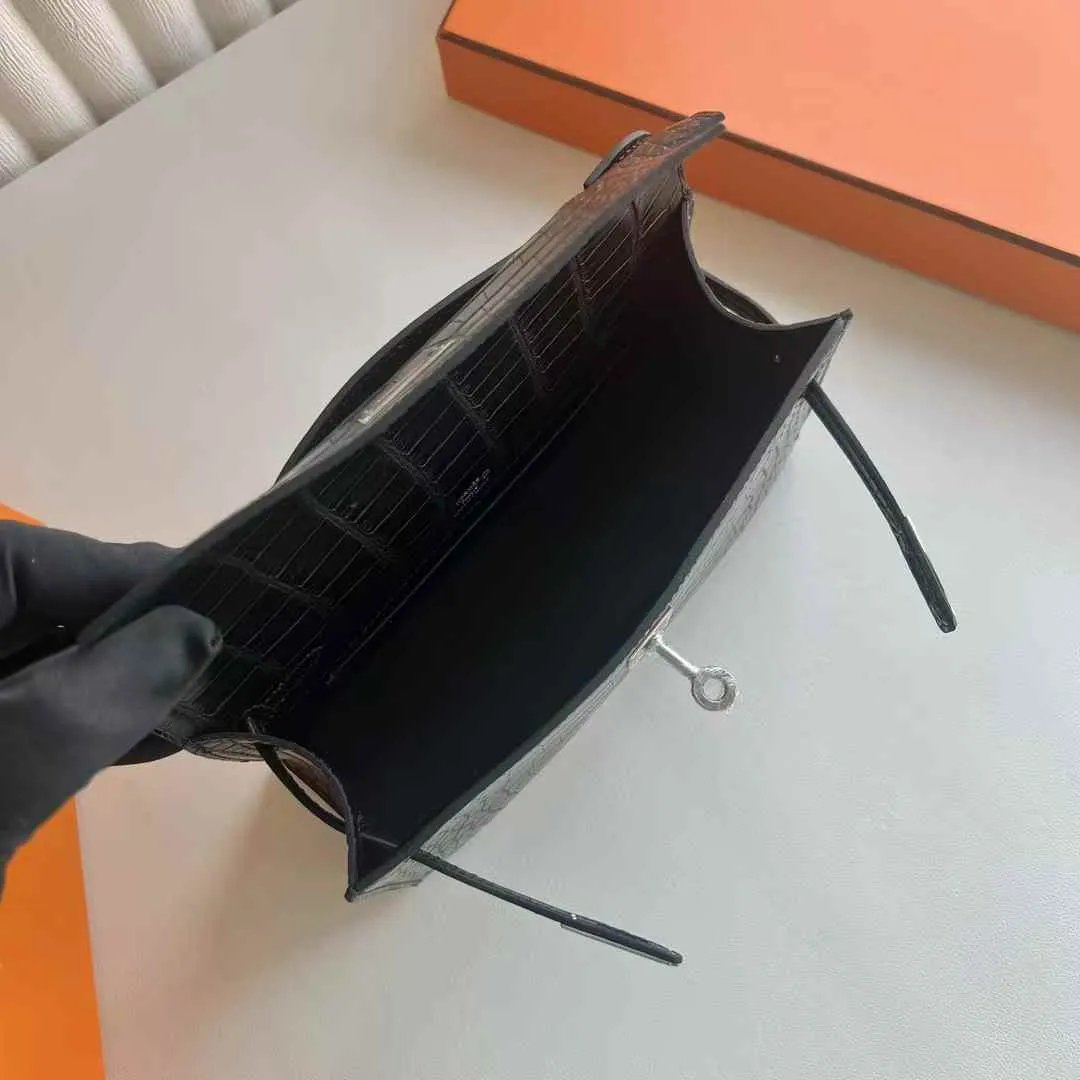 Kelly Pochette 22