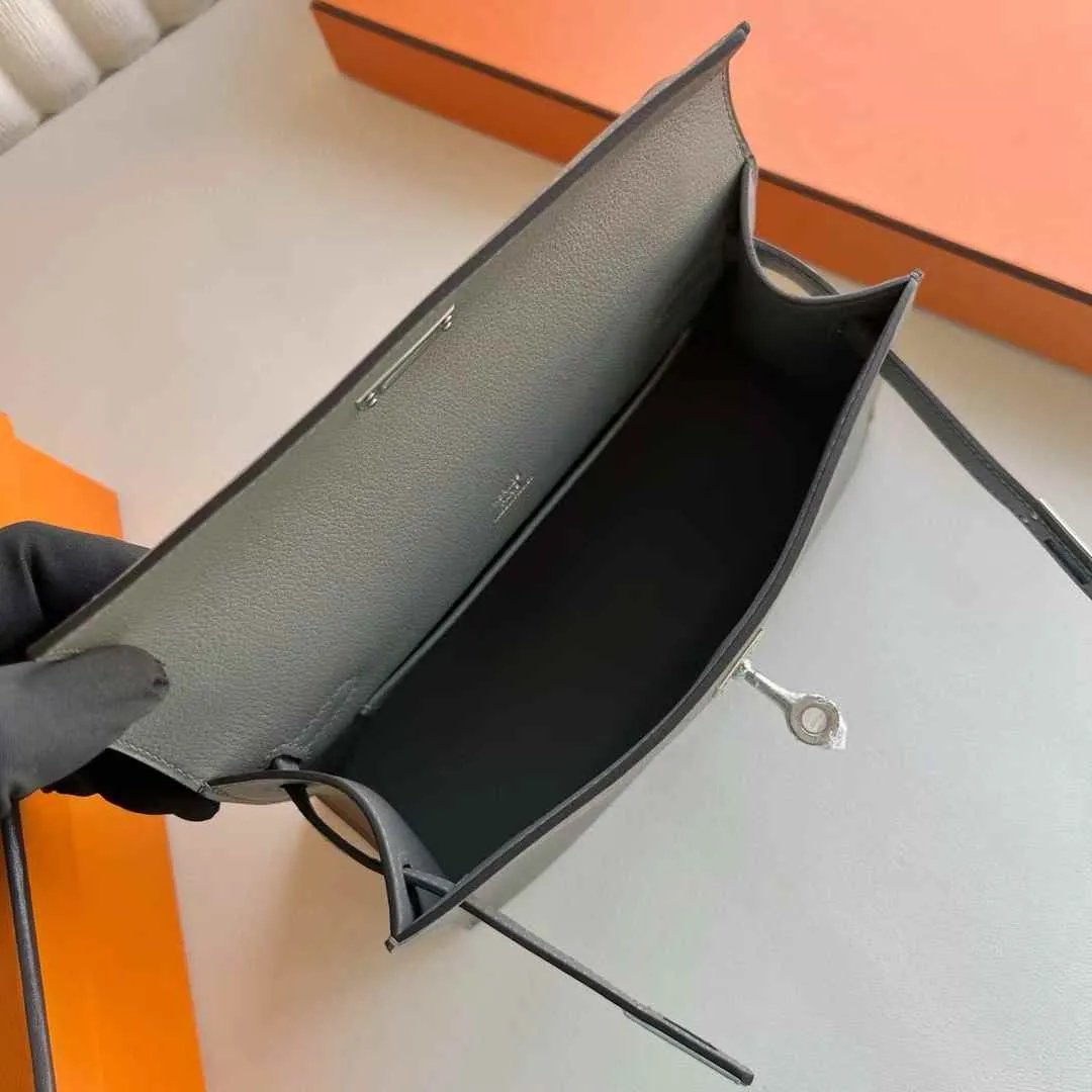 Kelly Pochette 22
