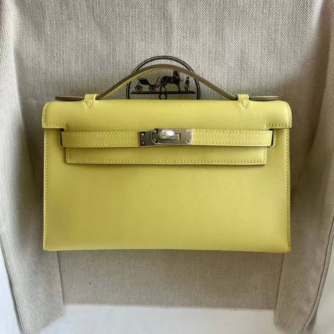 Kelly Pochette 22