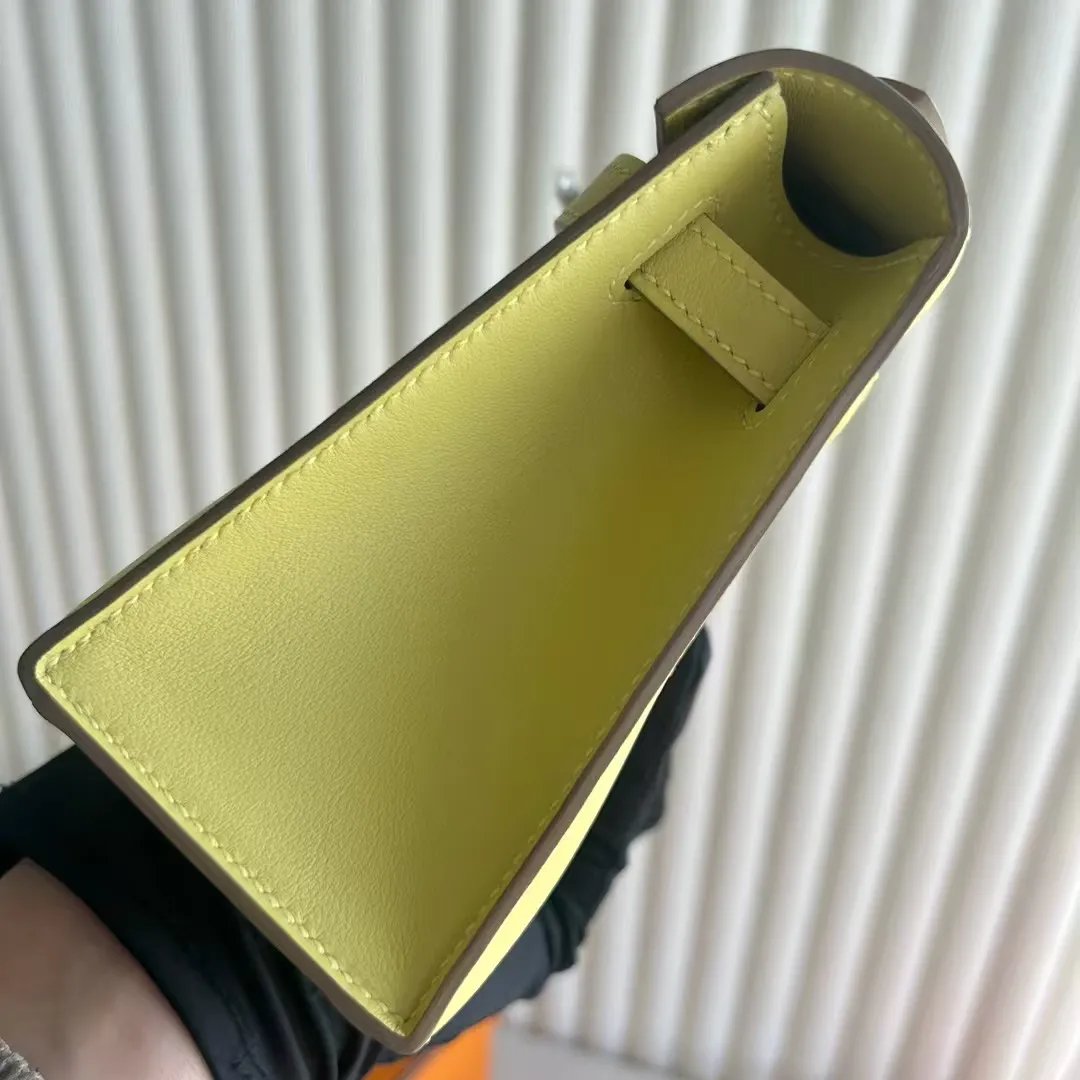 Kelly Pochette 22