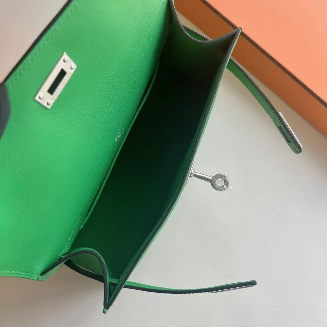 Kelly Pochette 22