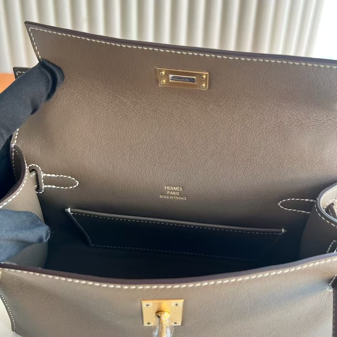 Kelly Pochette 22