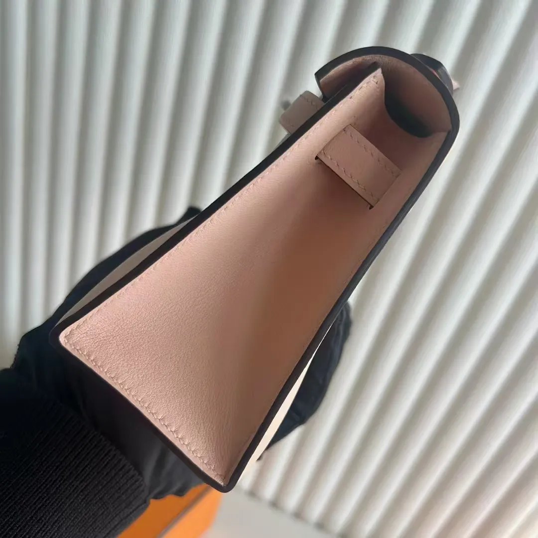 Kelly Pochette 22