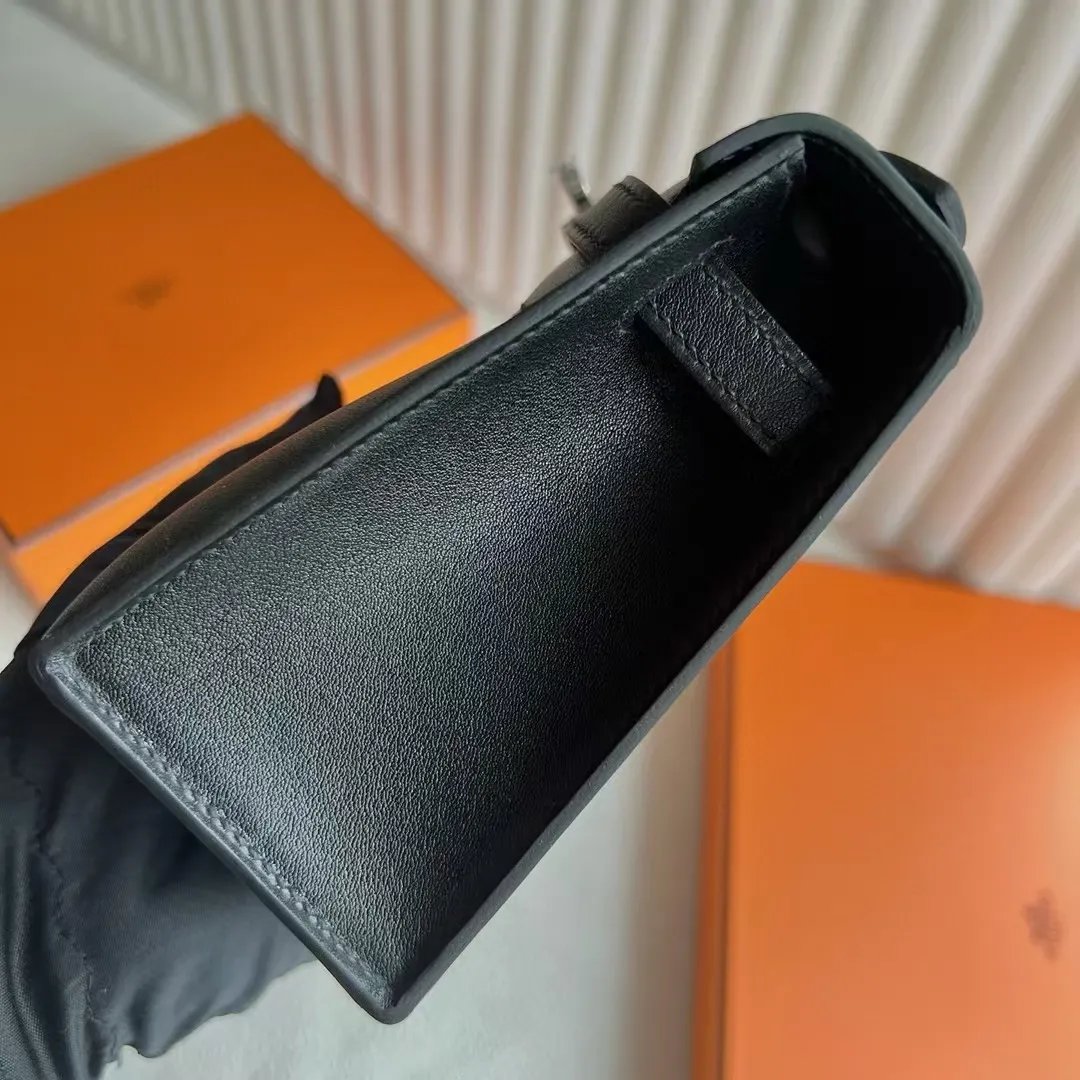 Kelly Pochette 22