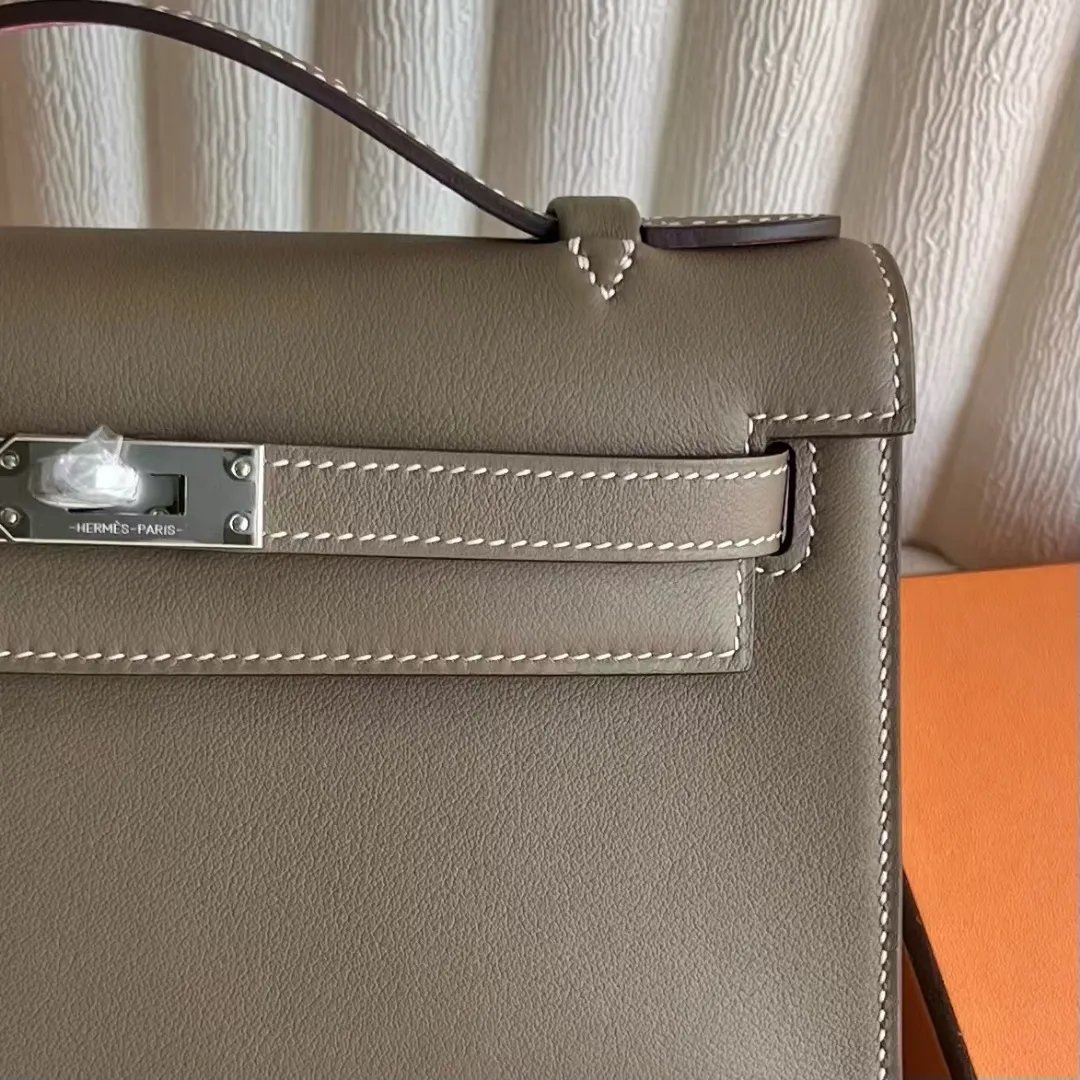 Kelly Pochette 22