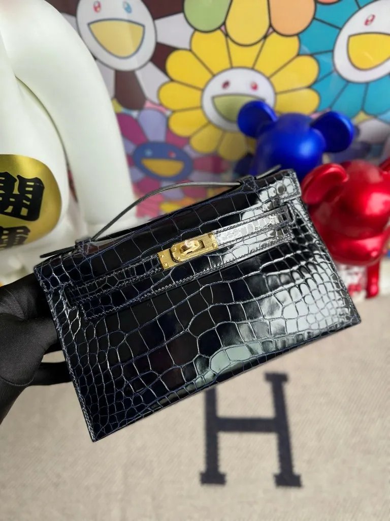 Kelly Pochette